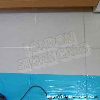Porcelain Tiles Tile Restoration around London Example of Porcelain Tiles Cleaning in London